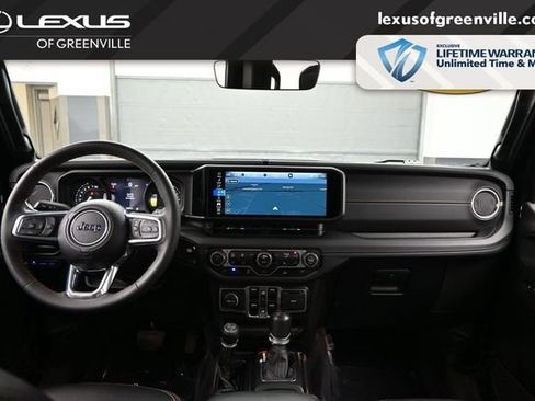 Used 2024 Jeep Wrangler Unlimited Sahara w/ Technology Group AWD/4WD image 21