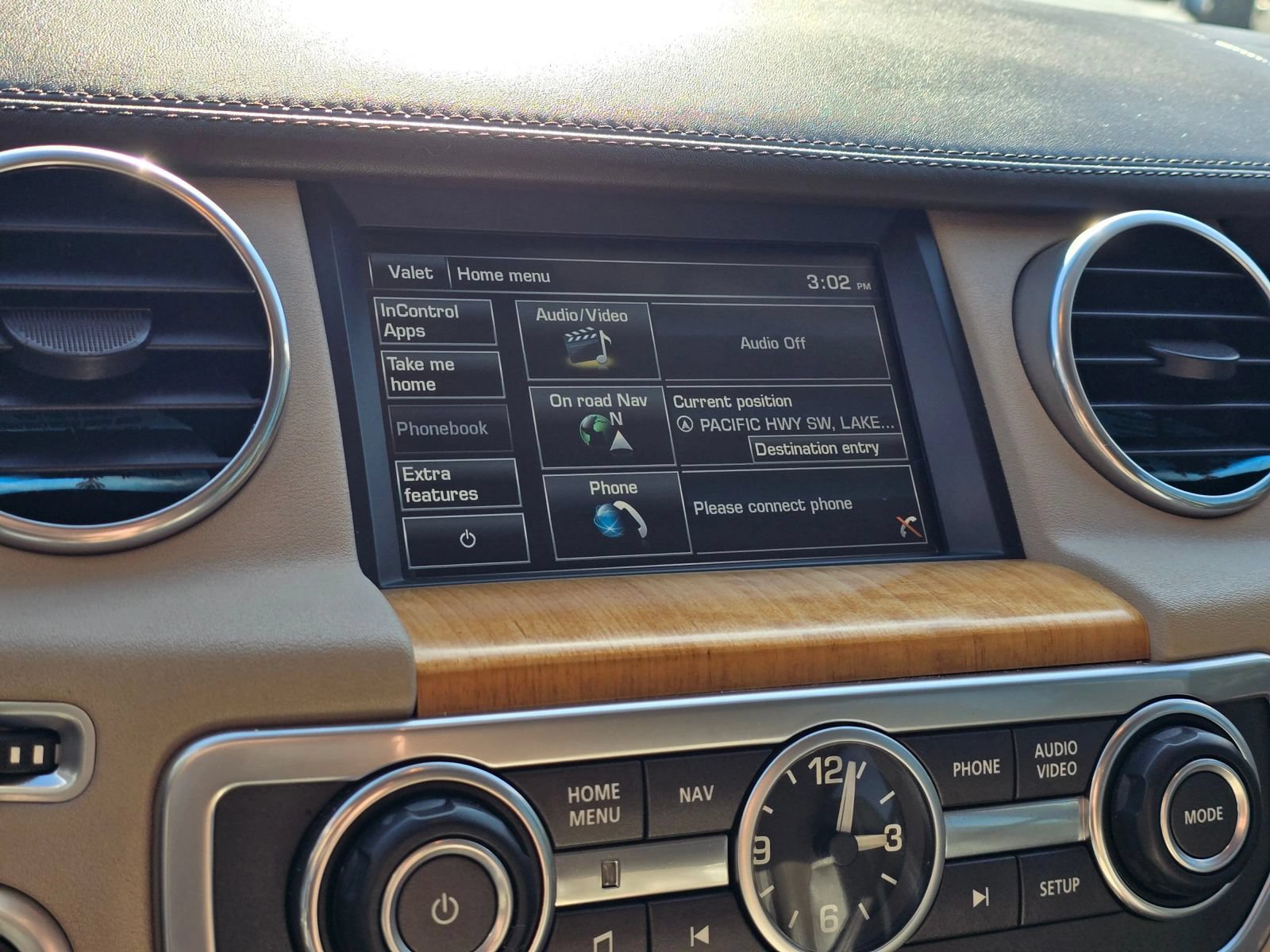 Used 2015 Land Rover LR4 HSE LUX AWD/4WD image 30