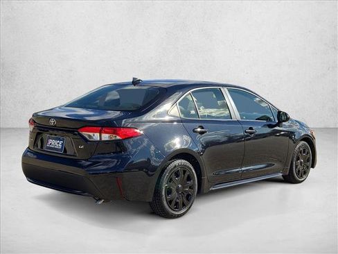 Used 2020 Toyota Corolla LE image 5