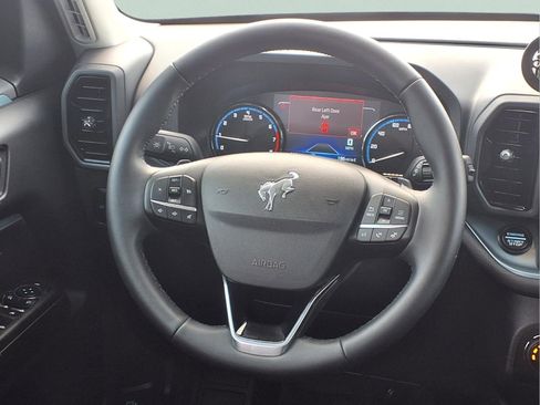 Used 2024 Ford Bronco Sport Badlands image 11