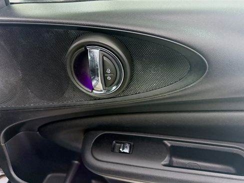 Used 2017 MINI Cooper Clubman ALL4 image 30