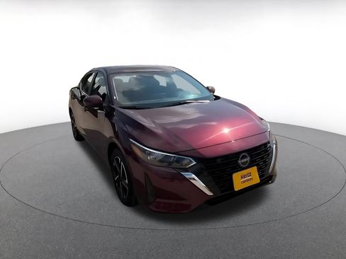 Used 2025 Nissan Sentra SV FWD image 3