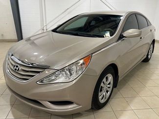 Used 2011 Hyundai Sonata GLS video 1