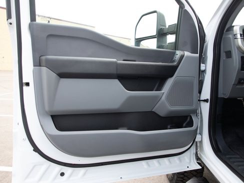 Used 2023 Ford F250 XL w/ XL Off-Road Package AWD/4WD image 18