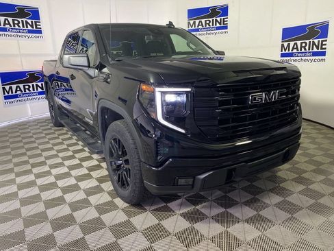 Used 2023 GMC Sierra 1500 Elevation w/ LPO, Elevation Black Package AWD/4WD image 1
