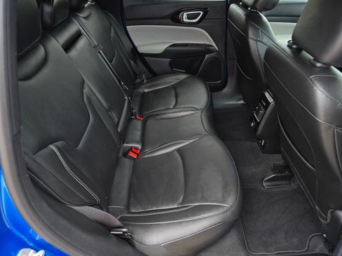Used 2025 Jeep Compass Limited AWD/4WD image 31