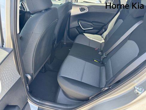 Certified 2023 Kia Soul LX w/ LX Technology Package FWD image 12