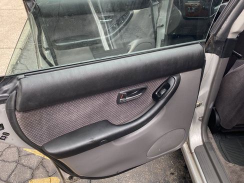 Used 2003 Subaru Legacy L image 18