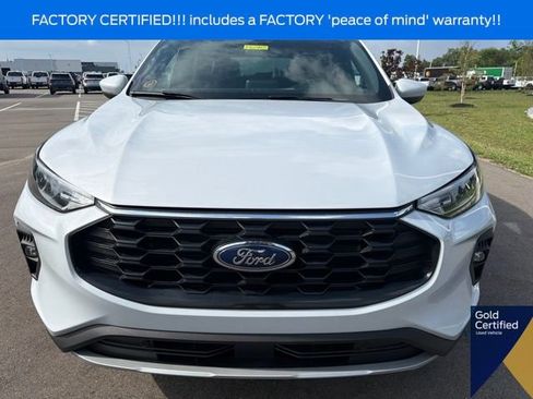 Certified 2025 Ford Escape ST-Line Select AWD/4WD image 4