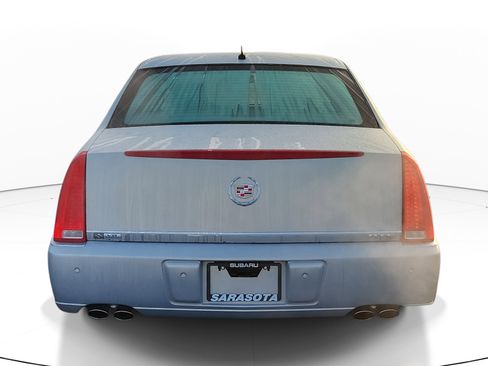 Used 2006 Cadillac DTS w/ Trunk Convenience Package image 5