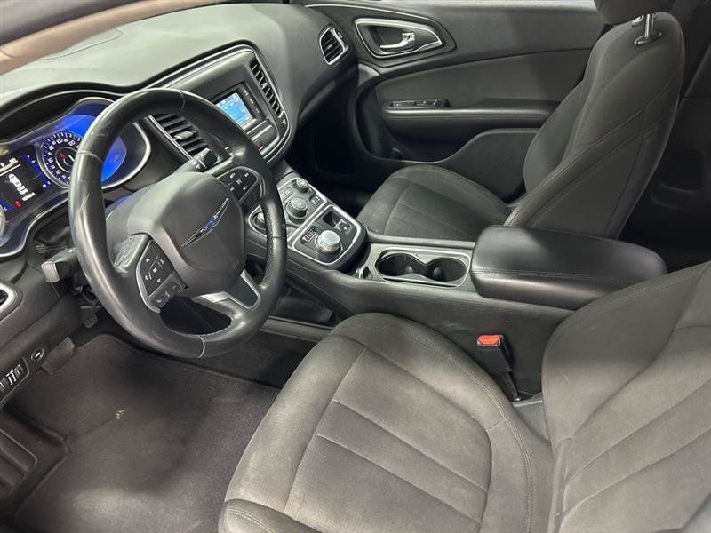 Used 2015 Chrysler 200 Limited w/ Convenience Group FWD image 16