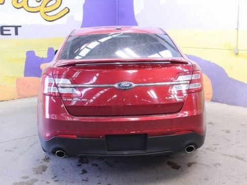 Used 2019 Ford Taurus Limited image 4