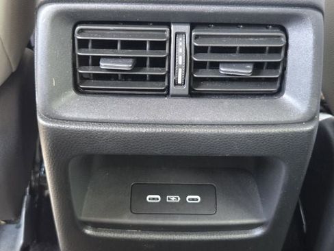 Used 2024 Honda CR-V EX-L image 11