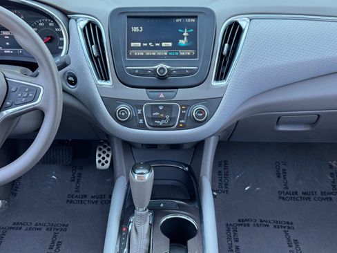 Used 2016 Chevrolet Malibu LT image 22