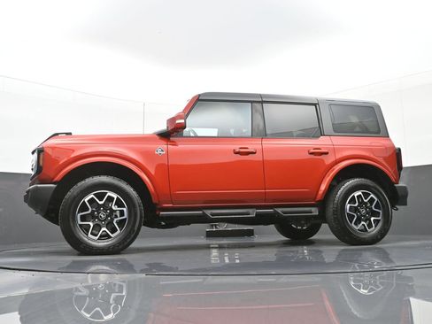 Used 2023 Ford Bronco Outer Banks AWD/4WD image 31