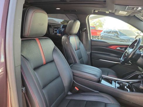 Used 2024 Chevrolet Traverse RS image 14