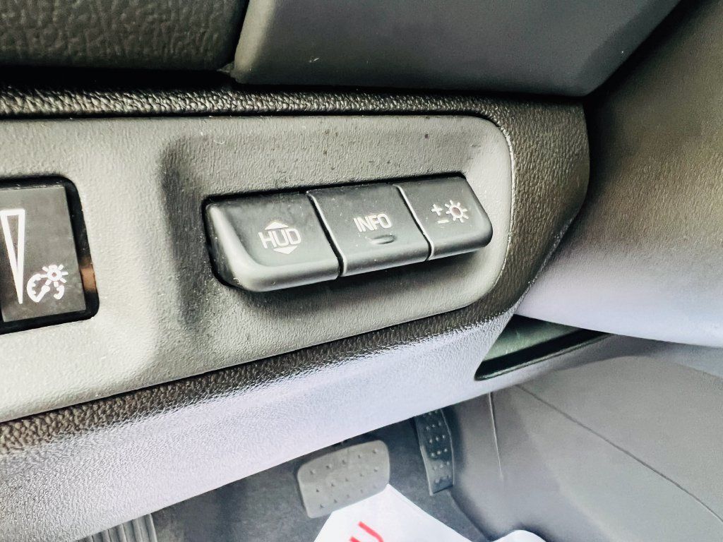 Used 2023 GMC Acadia SLT w/ Elevation Edition AWD/4WD image 22