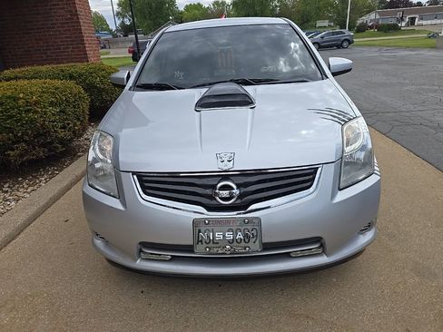 Used 2010 Nissan Sentra 2.0 S FWD image 2