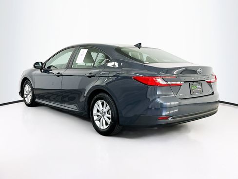 Used 2025 Toyota Camry LE image 5