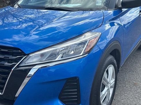 Certified 2025 Nissan Kicks Play S FWD image 11
