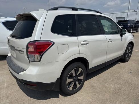 Used 2017 Subaru Forester 2.5i Limited w/ Protection Package #2 AWD/4WD image 2