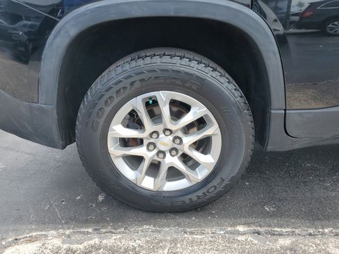 Used 2018 Chevrolet Traverse LT image 34