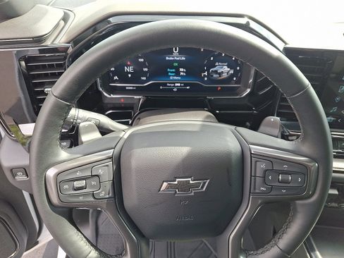 Used 2024 Chevrolet Silverado 1500 ZR2 w/ Technology Package AWD/4WD image 21