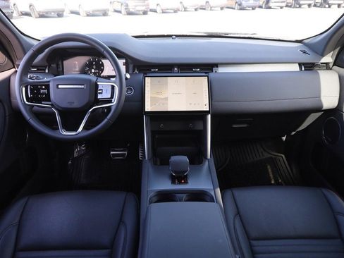 Used 2024 Land Rover Discovery Sport Dynamic SE image 19