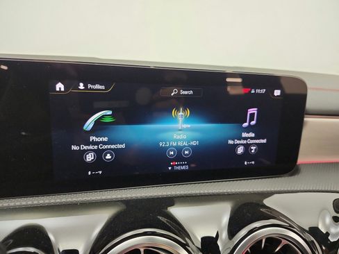 Used 2023 Mercedes-Benz CLA 250 image 9