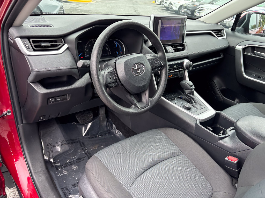 Certified 2025 Toyota RAV4 XLE AWD/4WD image 18
