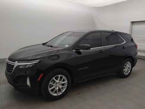 Used 2022 Chevrolet Equinox LT FWD image 2