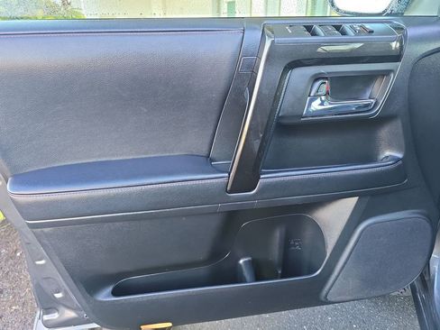 Used 2020 Toyota 4Runner TRD Off-Road Premium w/ Moonroof Package image 27