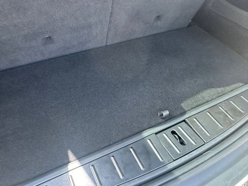 Used 2022 Tesla Model X image 68