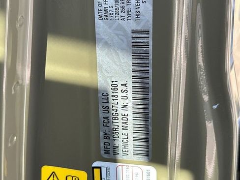 New 2026 Jeep Gladiator Rubicon image 25