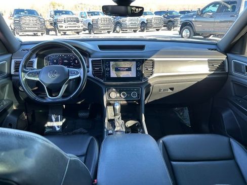 Used 2020 Volkswagen Atlas Cross Sport SEL image 11