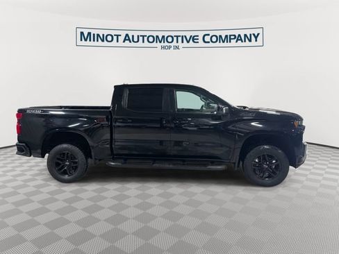 Used 2020 Chevrolet Silverado 1500 LT Trail Boss w/ Midnight Edition AWD/4WD image 9