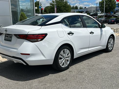 Certified 2024 Nissan Sentra S FWD image 7