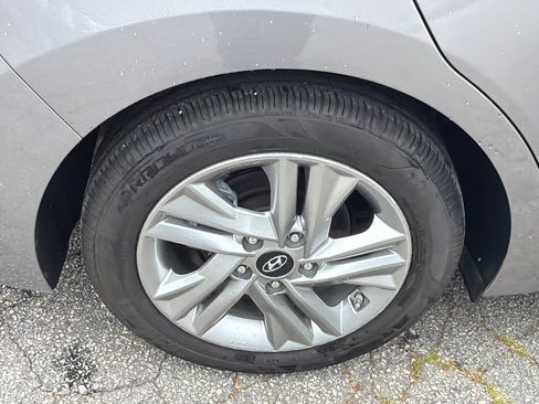 Used 2020 Hyundai Elantra SEL w/ Cargo Package (C1) image 17