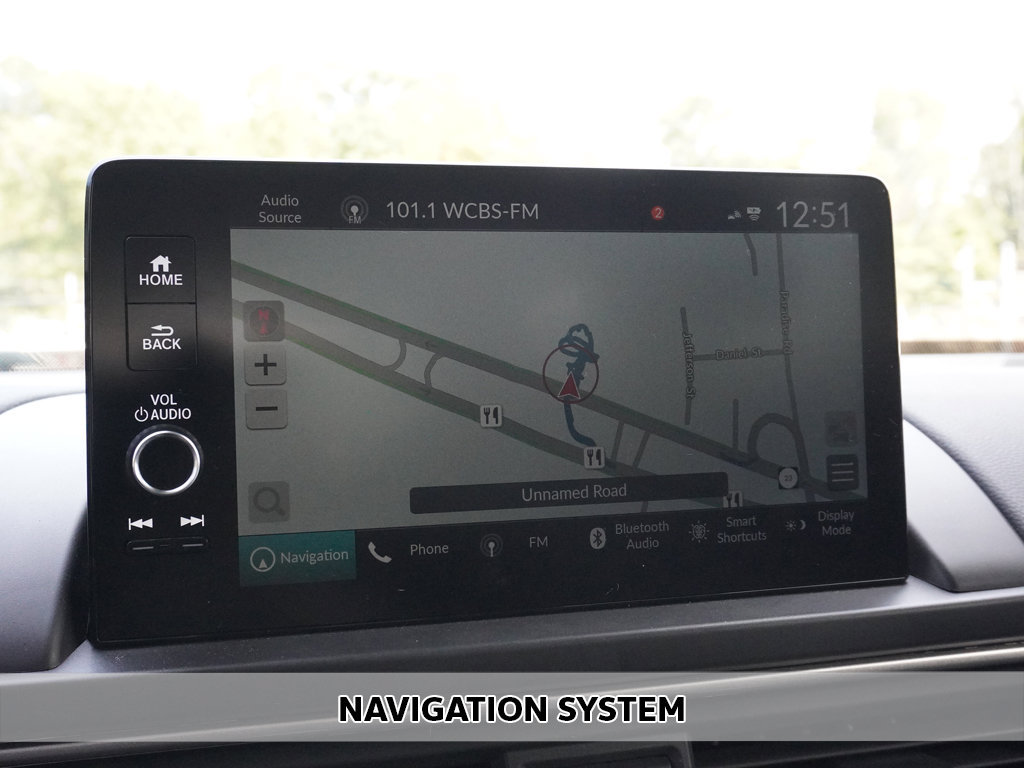 Used 2024 Honda Pilot Touring image 3