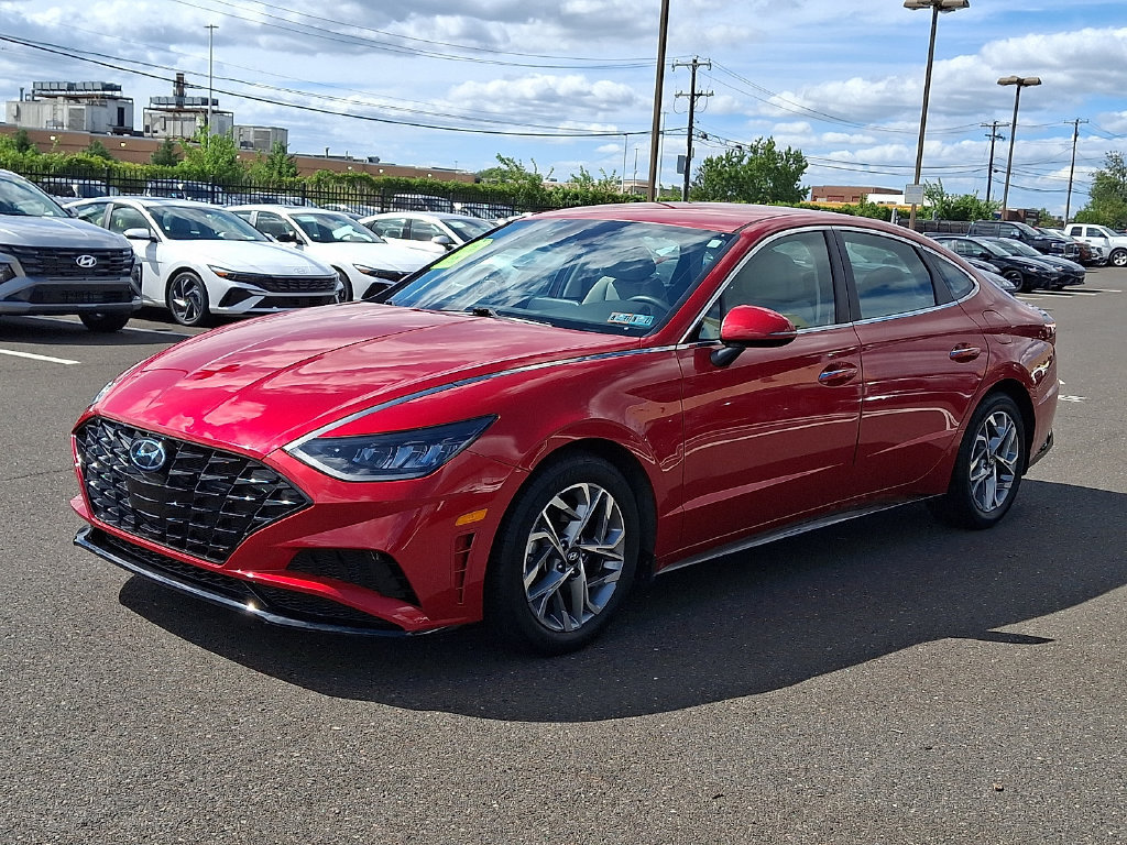 Used 2020 Hyundai Sonata SEL w/ Convenience Package FWD image 3
