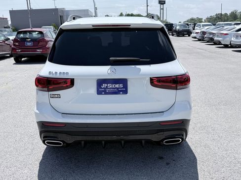 Used 2020 Mercedes-Benz GLB 250 w/ AMG Line image 8