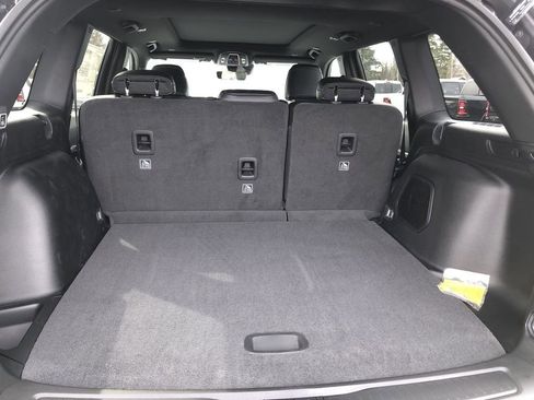 New 2026 Jeep Grand Cherokee Limited AWD/4WD image 17