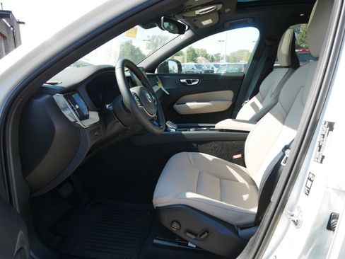New 2026 Volvo XC60 B5 Plus w/ Climate Package image 5