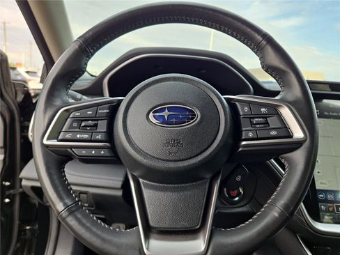 Used 2023 Subaru Outback Touring AWD/4WD image 11