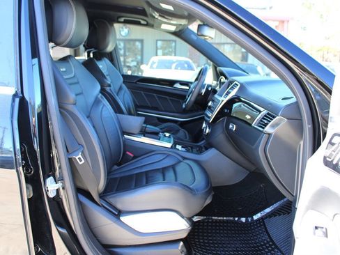 Used 2015 Mercedes-Benz GL 63 AMG 4MATIC image 20