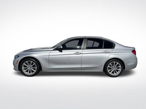 Used 2017 BMW 320i Sedan image 3