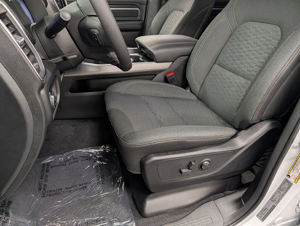 Used 2026 RAM 1500 Big Horn AWD/4WD image 11