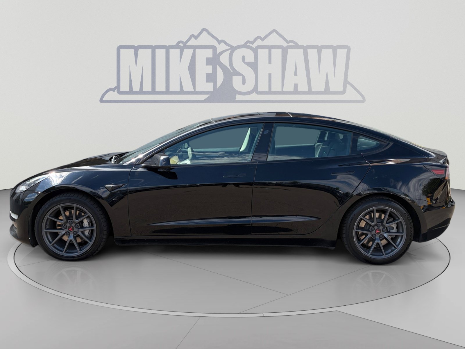 Used 2022 Tesla Model 3 Standard Range RWD image 2