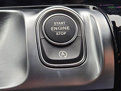 New 2026 Mercedes-Benz GLB 250 4MATIC image 23