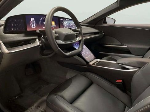 Used 2024 Lucid Air Touring image 44